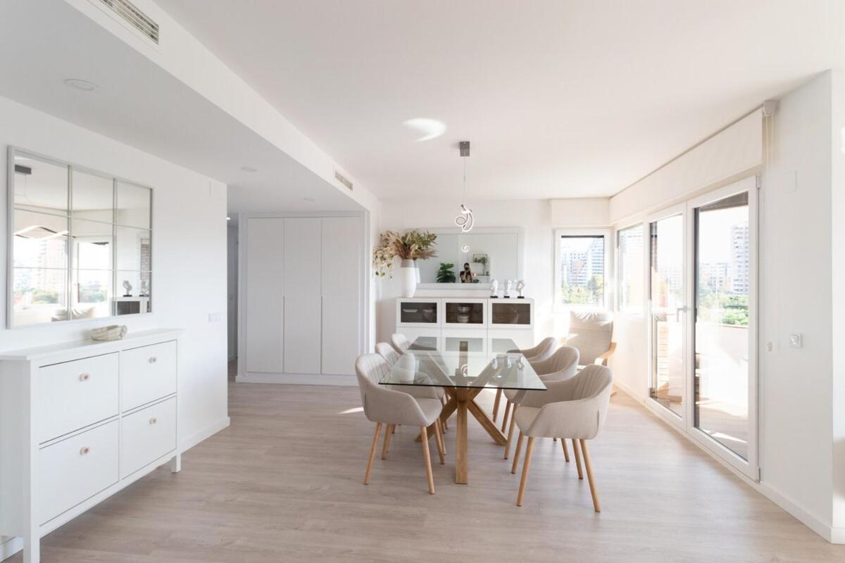 Apartment Stunning In Front Palau De Les Arts Valencia